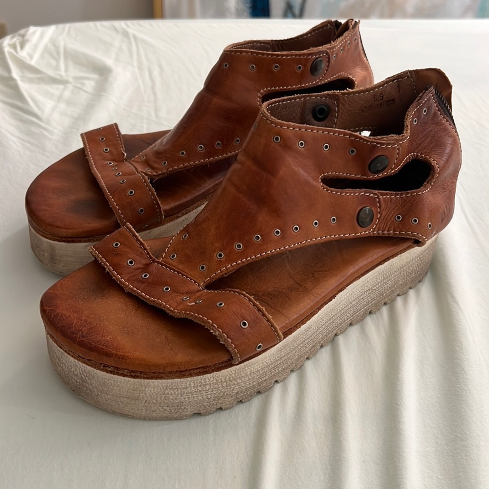 Platform Bed Stu Sandals
